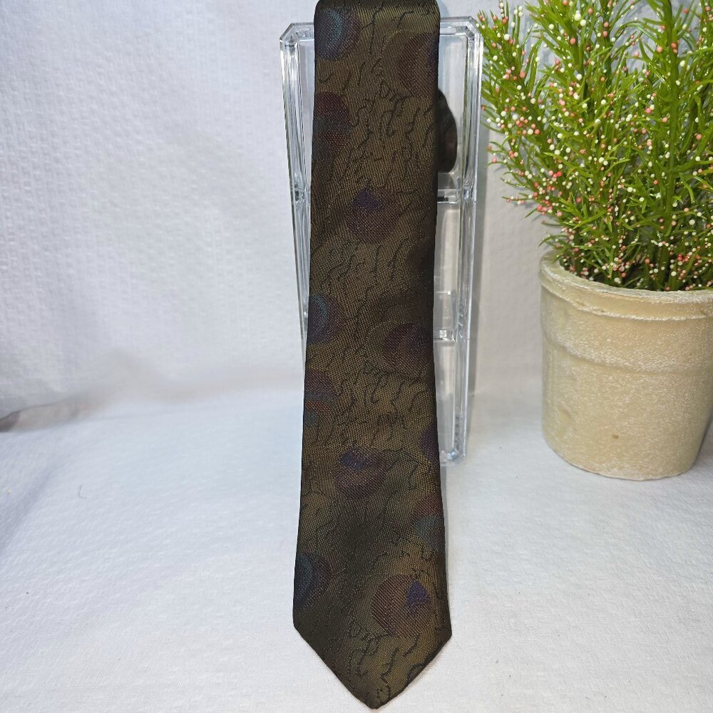 MENS VINTAGE DARK OLIVE GREEN TIE BY FORTE,  BURGUNDY DESIGN, EUC